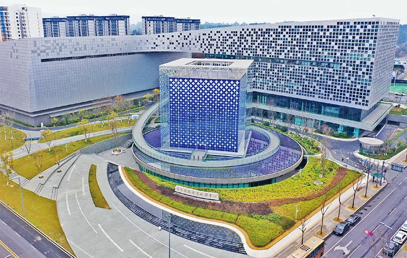 随着我国转向高质量发展阶段,共建"一带一路",长江经济带发展,西部大