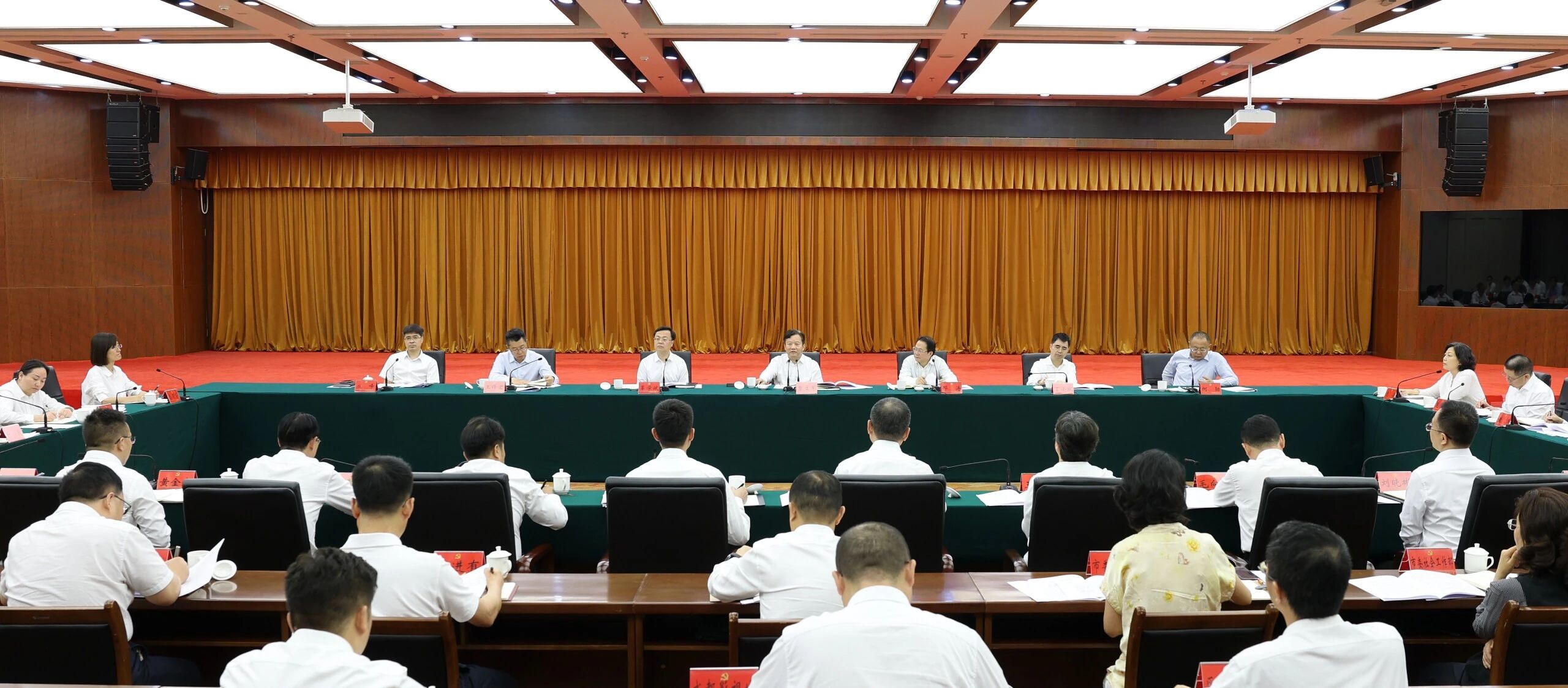 曹立军前往郫都区调研并召开座谈会 做好科产融合文章 推进城乡融合发展 推动“十五五”高质量发展取得更大成效_成都市人民政府